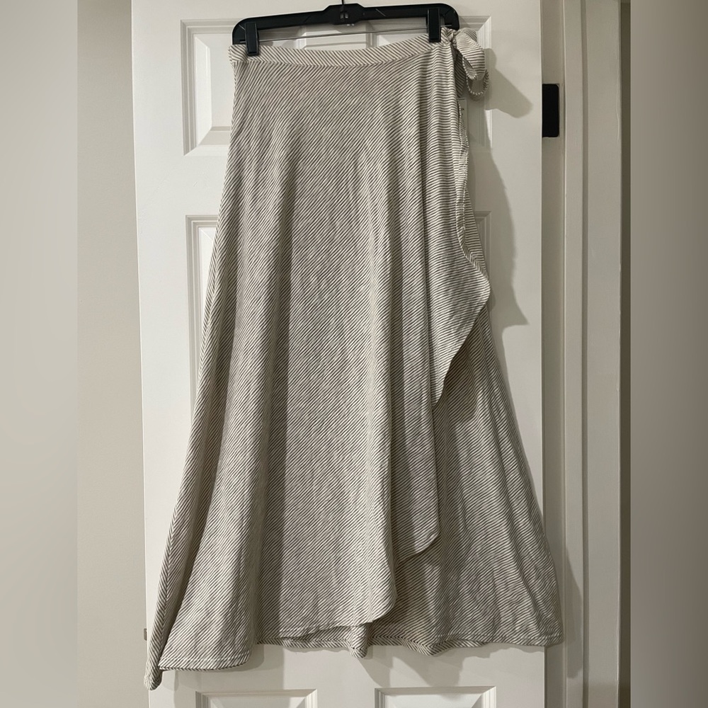 Susina Black and White Striped A-Line Skirt